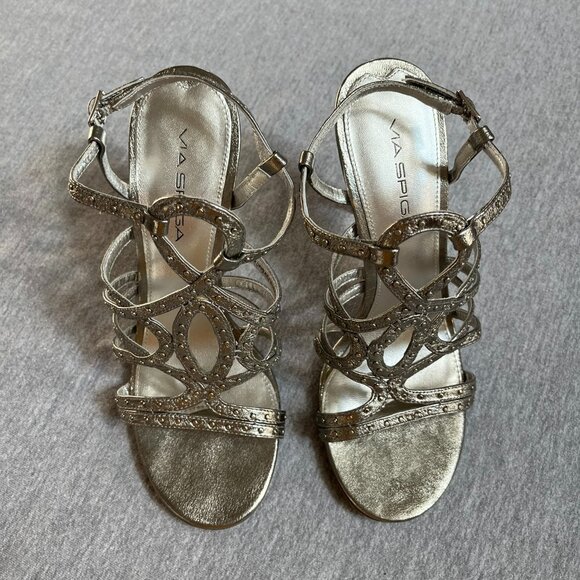 Via Spiga Silver Leather Strappy Sandals.  Size 7 - Picture 10 of 12